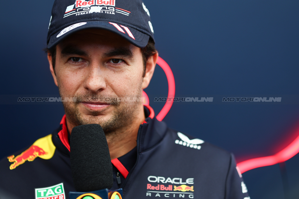 GP BRASILE, Sergio Perez (MEX), Red Bull Racing 
31.10.2024. Formula 1 World Championship, Rd 21, Brazilian Grand Prix, Sao Paulo, Brazil, Preparation Day.
- www.xpbimages.com, EMail: requests@xpbimages.com © Copyright: Charniaux / XPB Images