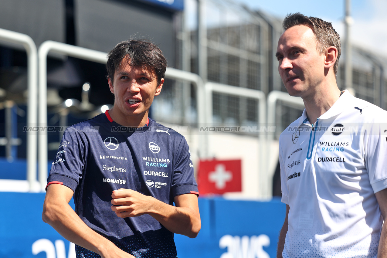 GP BRASILE, Alexander Albon (THA) Williams Racing.

31.10.2024. Formula 1 World Championship, Rd 21, Brazilian Grand Prix, Sao Paulo, Brazil, Preparation Day.

 - www.xpbimages.com, EMail: requests@xpbimages.com © Copyright: Staley / XPB Images