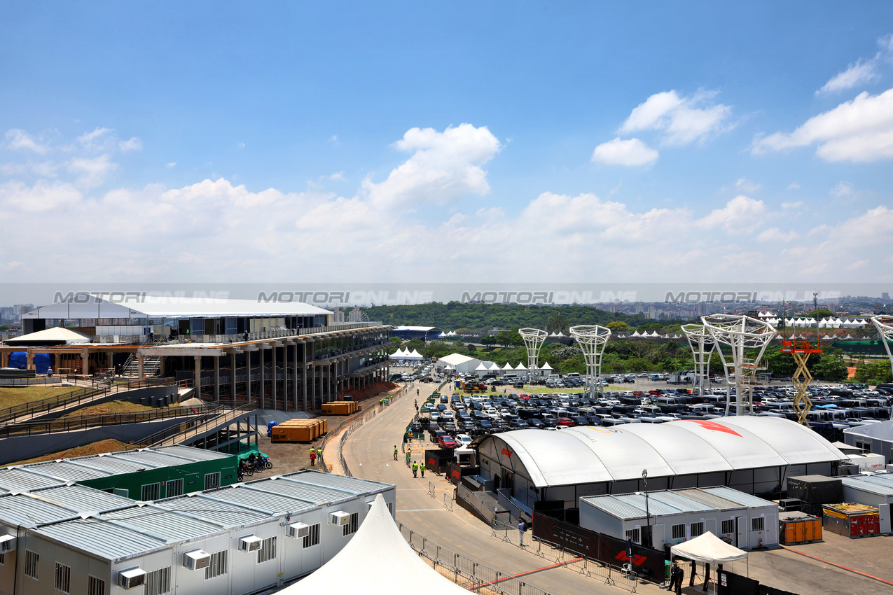 GP BRASILE, Circuit Atmosfera - building work in progress.

31.10.2024. Formula 1 World Championship, Rd 21, Brazilian Grand Prix, Sao Paulo, Brazil, Preparation Day.

- www.xpbimages.com, EMail: requests@xpbimages.com © Copyright: Batchelor / XPB Images