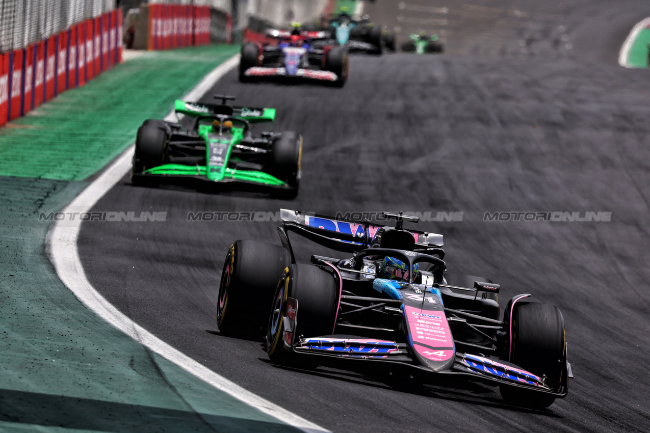 GP BRASILE, Esteban Ocon (FRA) Alpine F1 Team A524.

02.11.2024. Formula 1 World Championship, Rd 21, Brazilian Grand Prix, Sao Paulo, Brazil, Sprint e Qualifiche Day.

- www.xpbimages.com, EMail: requests@xpbimages.com © Copyright: Charniaux / XPB Images