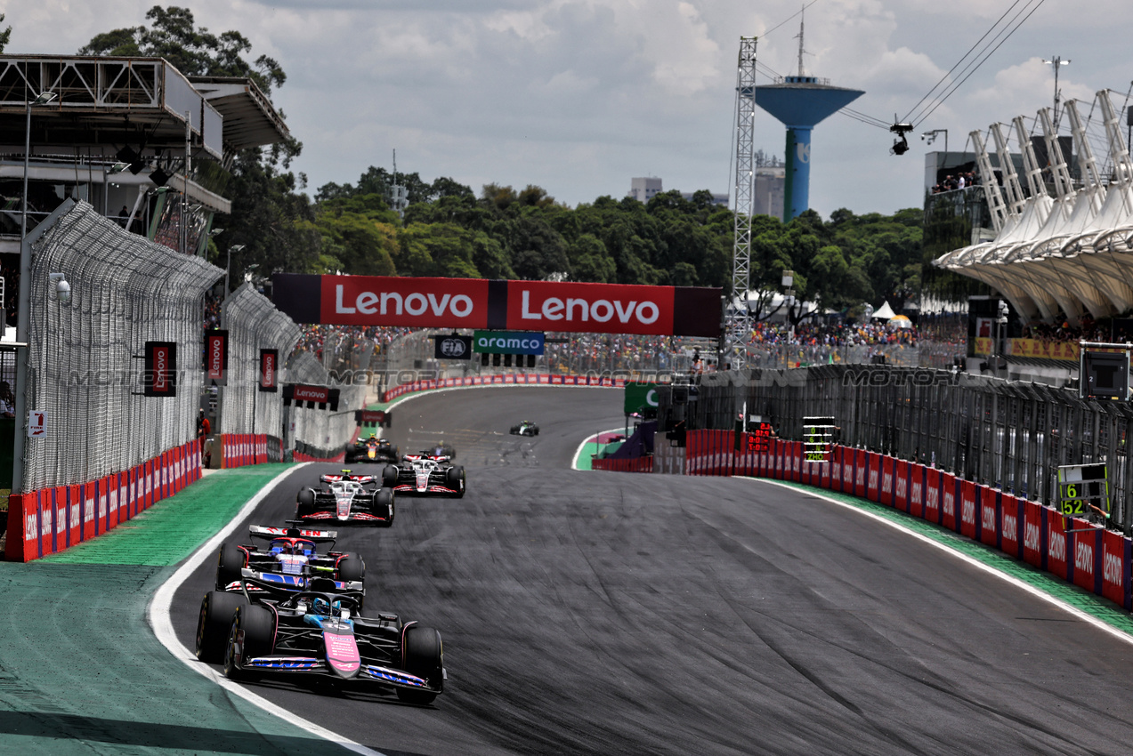 GP BRASILE, Pierre Gasly (FRA) Alpine F1 Team A524.

02.11.2024. Formula 1 World Championship, Rd 21, Brazilian Grand Prix, Sao Paulo, Brazil, Sprint e Qualifiche Day.

- www.xpbimages.com, EMail: requests@xpbimages.com © Copyright: Charniaux / XPB Images