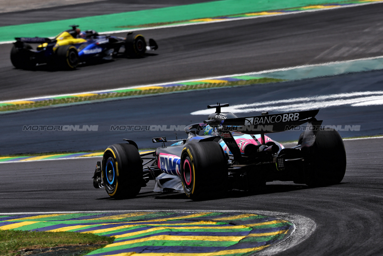 GP BRASILE, Esteban Ocon (FRA) Alpine F1 Team A524.

02.11.2024. Formula 1 World Championship, Rd 21, Brazilian Grand Prix, Sao Paulo, Brazil, Sprint e Qualifiche Day.

- www.xpbimages.com, EMail: requests@xpbimages.com © Copyright: Charniaux / XPB Images