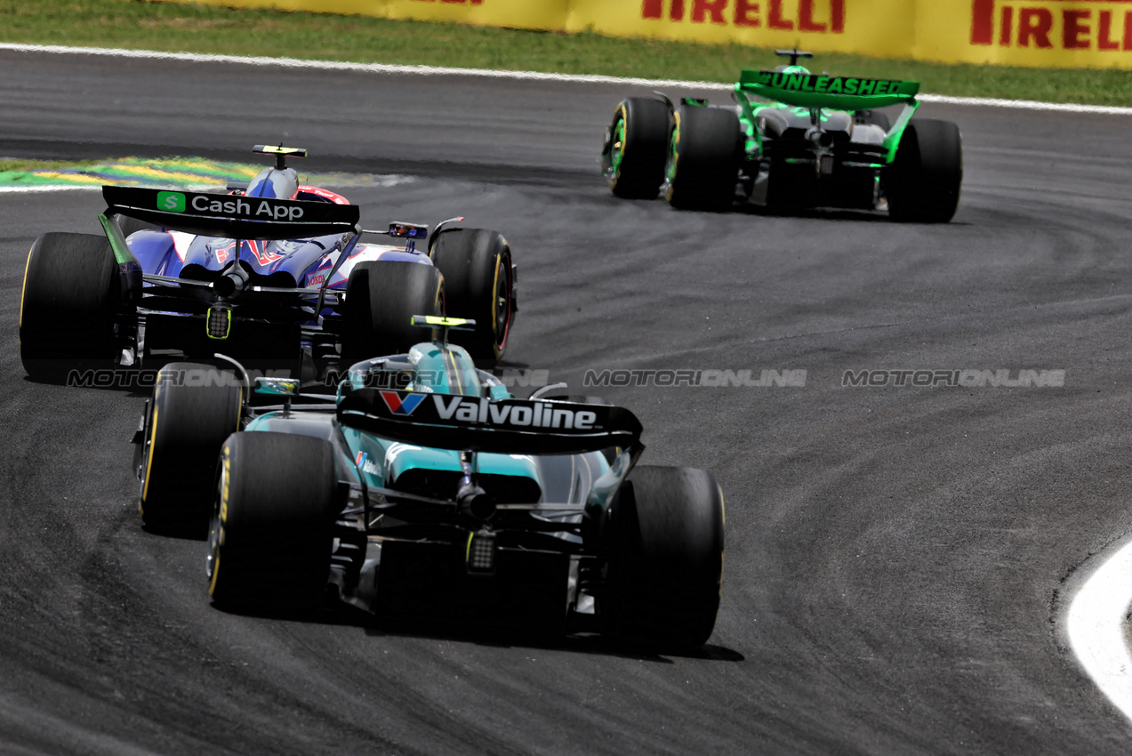 GP BRASILE, Fernando Alonso (ESP) Aston Martin F1 Team AMR24.

02.11.2024. Formula 1 World Championship, Rd 21, Brazilian Grand Prix, Sao Paulo, Brazil, Sprint e Qualifiche Day.

 - www.xpbimages.com, EMail: requests@xpbimages.com © Copyright: Staley / XPB Images