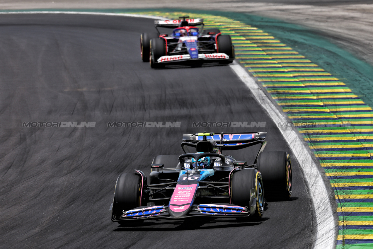 GP BRASILE, Pierre Gasly (FRA) Alpine F1 Team A524.

02.11.2024. Formula 1 World Championship, Rd 21, Brazilian Grand Prix, Sao Paulo, Brazil, Sprint e Qualifiche Day.

 - www.xpbimages.com, EMail: requests@xpbimages.com © Copyright: Staley / XPB Images