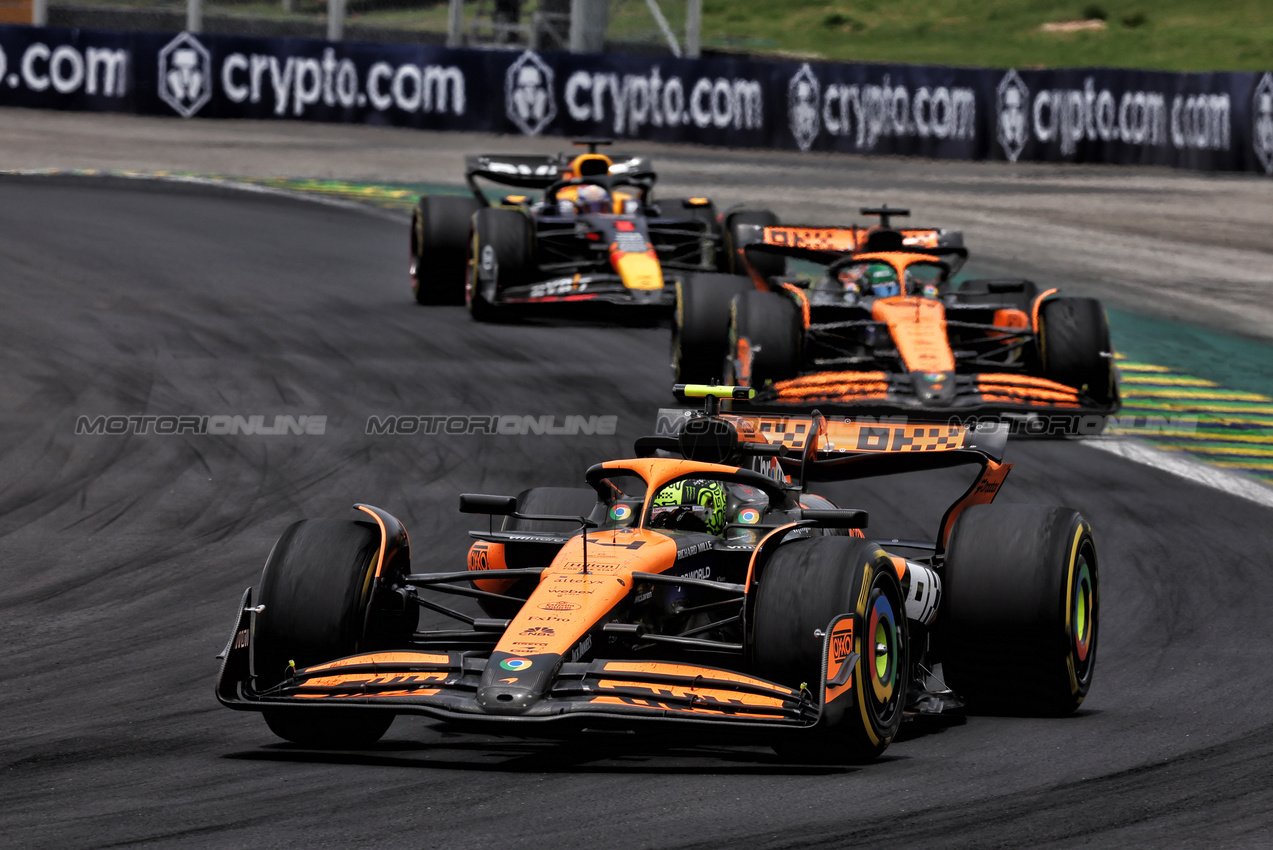 GP BRASILE, Lando Norris (GBR) McLaren MCL38.

02.11.2024. Formula 1 World Championship, Rd 21, Brazilian Grand Prix, Sao Paulo, Brazil, Sprint e Qualifiche Day.

 - www.xpbimages.com, EMail: requests@xpbimages.com © Copyright: Staley / XPB Images