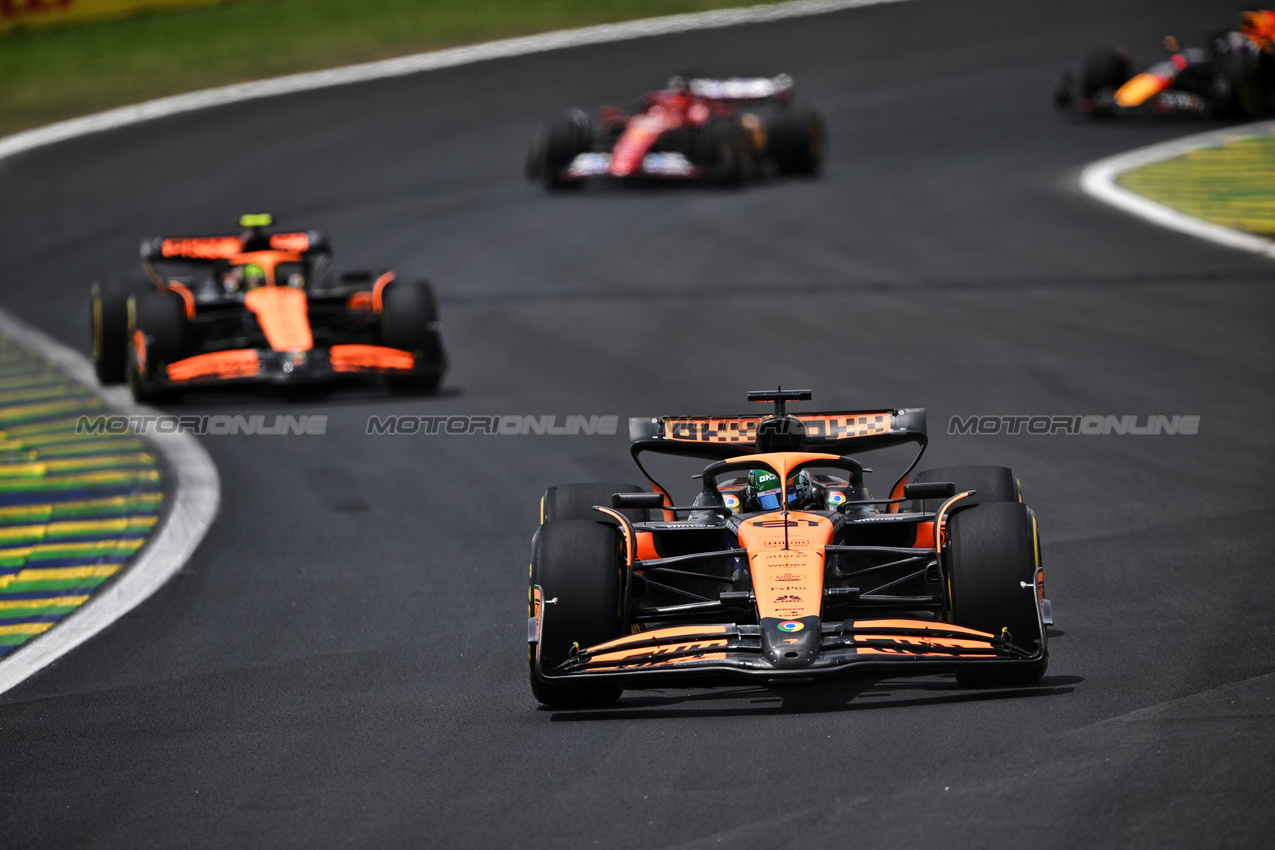 GP BRASILE, Oscar Piastri (AUS) McLaren MCL38.

02.11.2024. Formula 1 World Championship, Rd 21, Brazilian Grand Prix, Sao Paulo, Brazil, Sprint e Qualifiche Day.

- www.xpbimages.com, EMail: requests@xpbimages.com © Copyright: Price / XPB Images