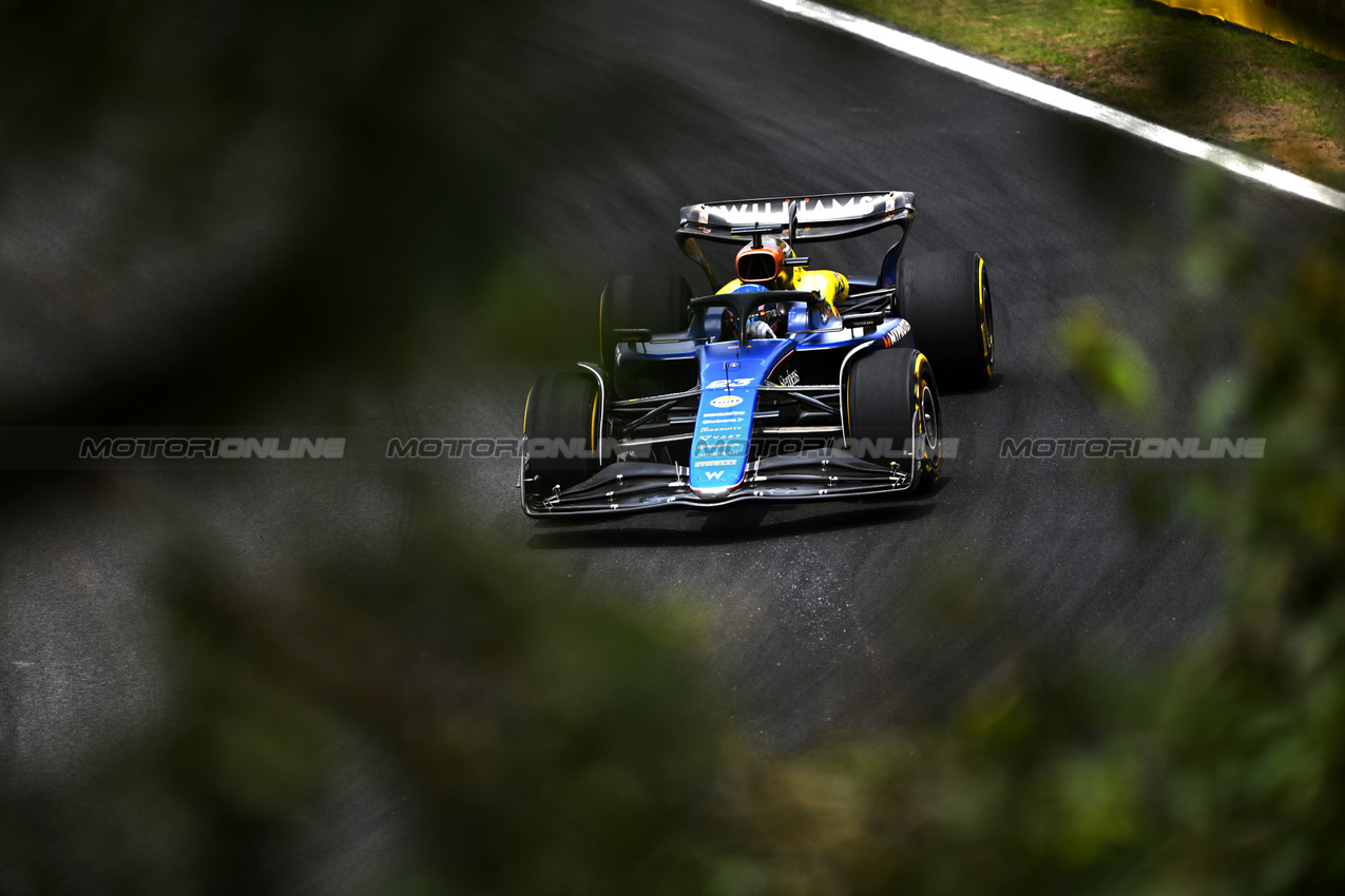 GP BRASILE, Alexander Albon (THA) Williams Racing FW46.

02.11.2024. Formula 1 World Championship, Rd 21, Brazilian Grand Prix, Sao Paulo, Brazil, Sprint e Qualifiche Day.

- www.xpbimages.com, EMail: requests@xpbimages.com © Copyright: Price / XPB Images