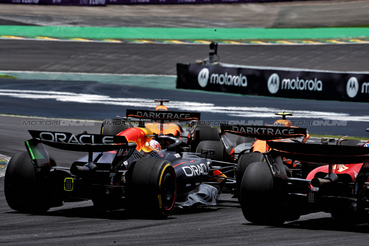 GP BRASILE, Max Verstappen (NLD) Red Bull Racing RB20 at the partenza of Sprint.

02.11.2024. Formula 1 World Championship, Rd 21, Brazilian Grand Prix, Sao Paulo, Brazil, Sprint e Qualifiche Day.

- www.xpbimages.com, EMail: requests@xpbimages.com © Copyright: Charniaux / XPB Images