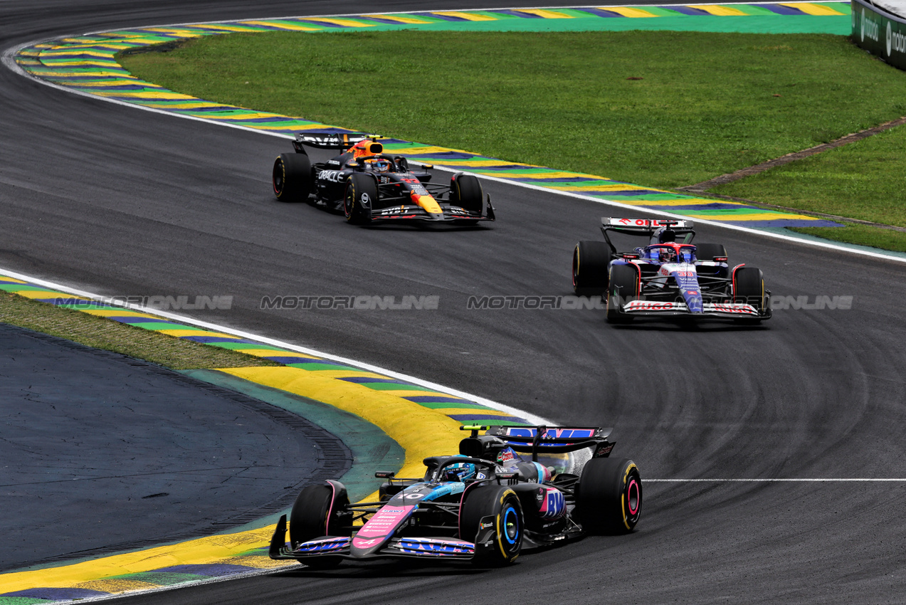 GP BRASILE, Pierre Gasly (FRA) Alpine F1 Team A524.

02.11.2024. Formula 1 World Championship, Rd 21, Brazilian Grand Prix, Sao Paulo, Brazil, Sprint e Qualifiche Day.

- www.xpbimages.com, EMail: requests@xpbimages.com © Copyright: Batchelor / XPB Images