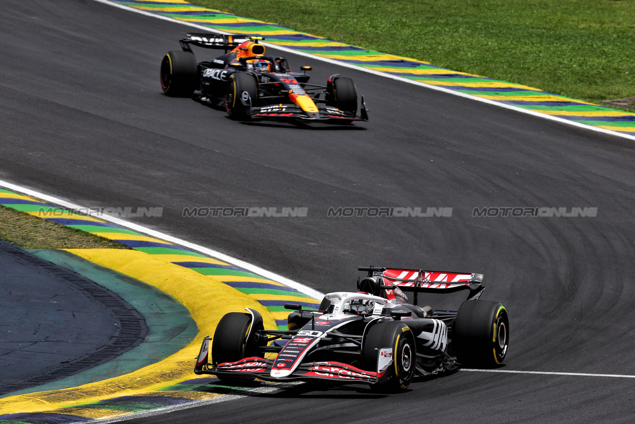 GP BRASILE, Oliver Bearman (GBR) Haas VF-24 Reserve Driver.

02.11.2024. Formula 1 World Championship, Rd 21, Brazilian Grand Prix, Sao Paulo, Brazil, Sprint e Qualifiche Day.

- www.xpbimages.com, EMail: requests@xpbimages.com © Copyright: Batchelor / XPB Images