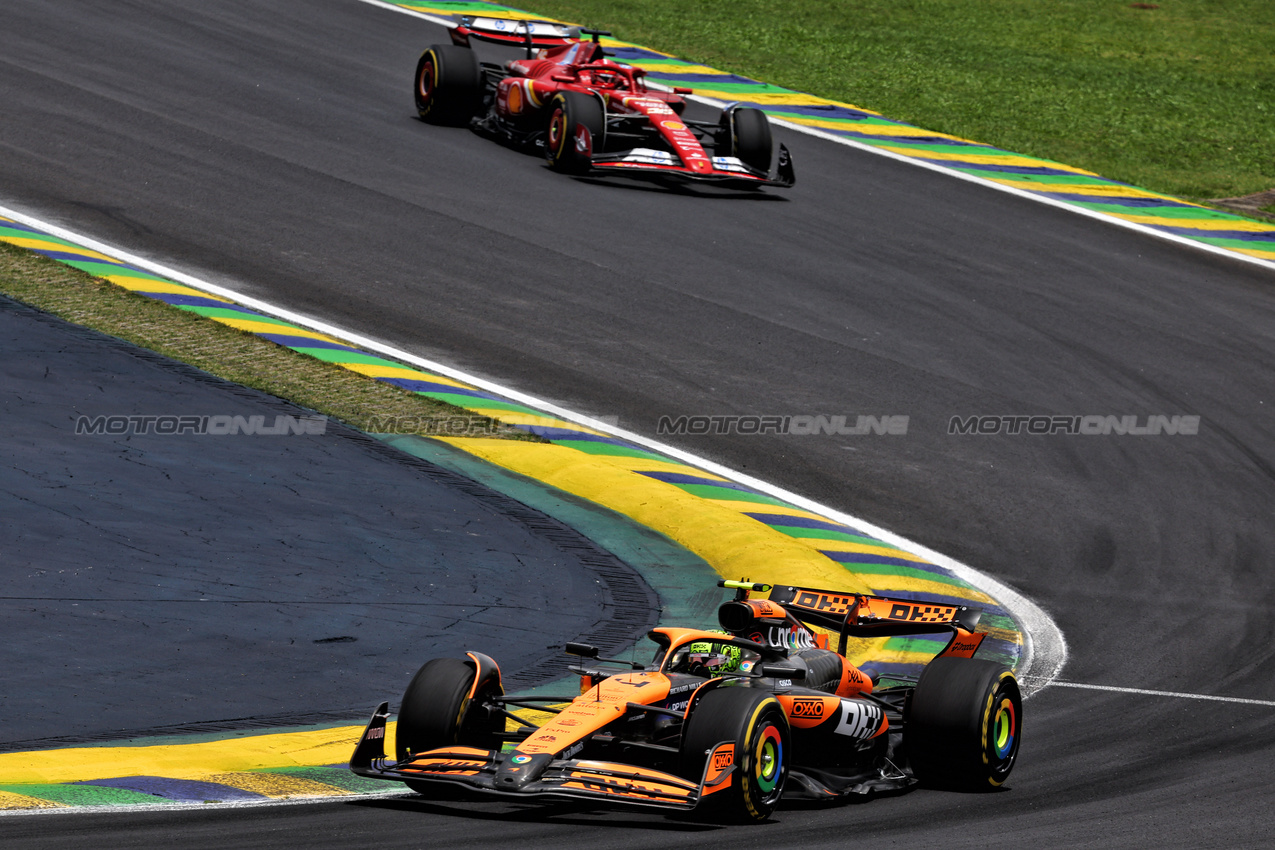 GP BRASILE, Lando Norris (GBR) McLaren MCL38.

02.11.2024. Formula 1 World Championship, Rd 21, Brazilian Grand Prix, Sao Paulo, Brazil, Sprint e Qualifiche Day.

- www.xpbimages.com, EMail: requests@xpbimages.com © Copyright: Batchelor / XPB Images