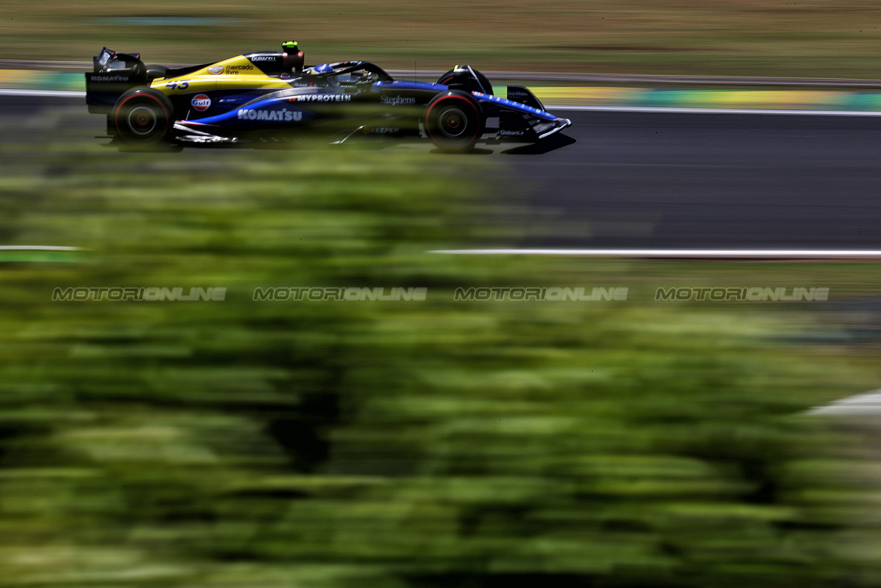 GP BRASILE, Franco Colapinto (ARG) Williams Racing FW46.

01.11.2024. Formula 1 World Championship, Rd 21, Brazilian Grand Prix, Sao Paulo, Brazil, Sprint Qualifiche Day.

- www.xpbimages.com, EMail: requests@xpbimages.com © Copyright: Charniaux / XPB Images