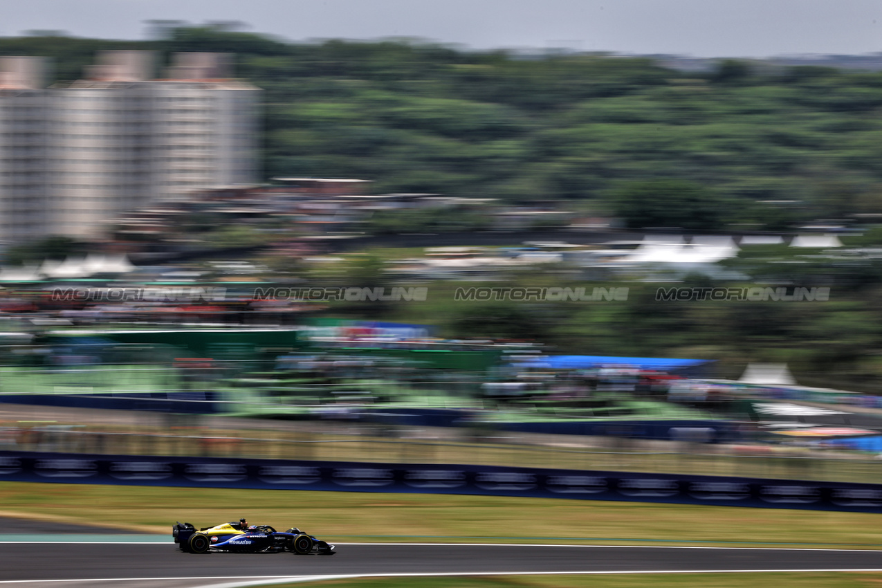 GP BRASILE, Alexander Albon (THA) Williams Racing FW46.

01.11.2024. Formula 1 World Championship, Rd 21, Brazilian Grand Prix, Sao Paulo, Brazil, Sprint Qualifiche Day.

- www.xpbimages.com, EMail: requests@xpbimages.com © Copyright: Charniaux / XPB Images