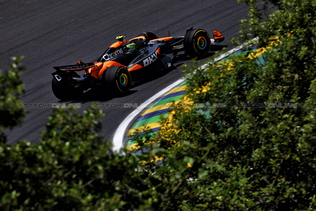 GP BRASILE, Lando Norris (GBR) McLaren MCL38.

01.11.2024. Formula 1 World Championship, Rd 21, Brazilian Grand Prix, Sao Paulo, Brazil, Sprint Qualifiche Day.

- www.xpbimages.com, EMail: requests@xpbimages.com © Copyright: Charniaux / XPB Images