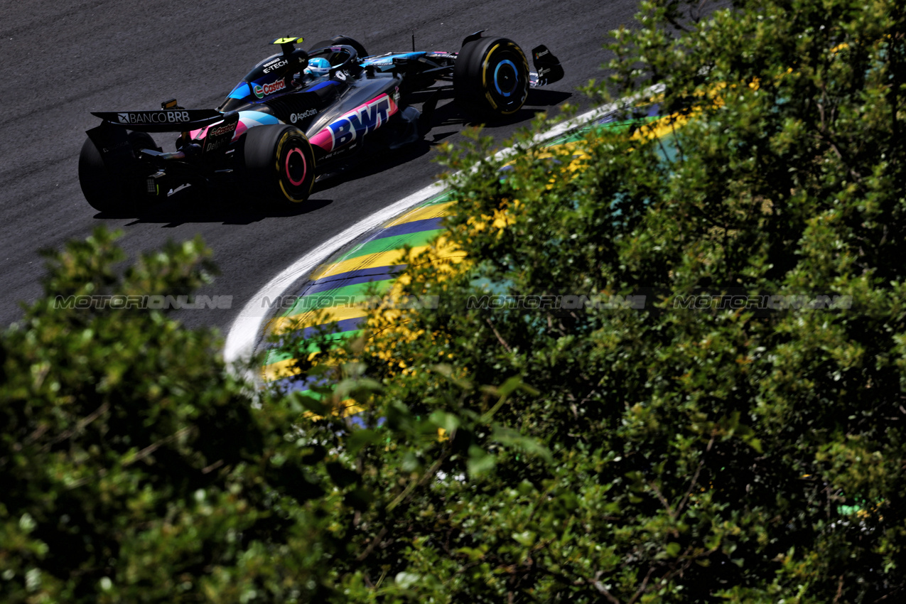 GP BRASILE, Pierre Gasly (FRA) Alpine F1 Team A524.

01.11.2024. Formula 1 World Championship, Rd 21, Brazilian Grand Prix, Sao Paulo, Brazil, Sprint Qualifiche Day.

- www.xpbimages.com, EMail: requests@xpbimages.com © Copyright: Charniaux / XPB Images