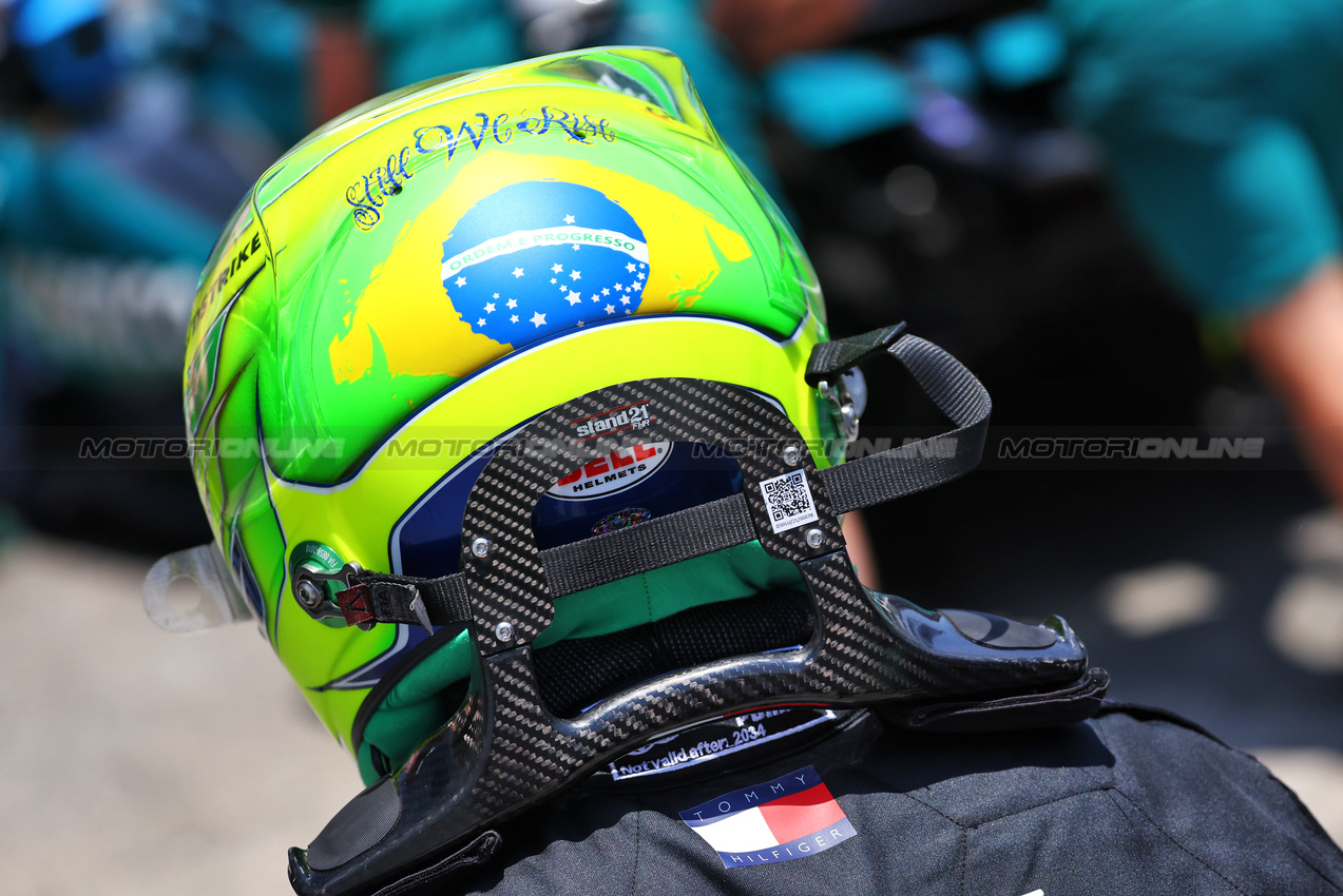 GP BRASILE, Lewis Hamilton (GBR) Mercedes AMG F1.

01.11.2024. Formula 1 World Championship, Rd 21, Brazilian Grand Prix, Sao Paulo, Brazil, Sprint Qualifiche Day.

- www.xpbimages.com, EMail: requests@xpbimages.com © Copyright: Batchelor / XPB Images