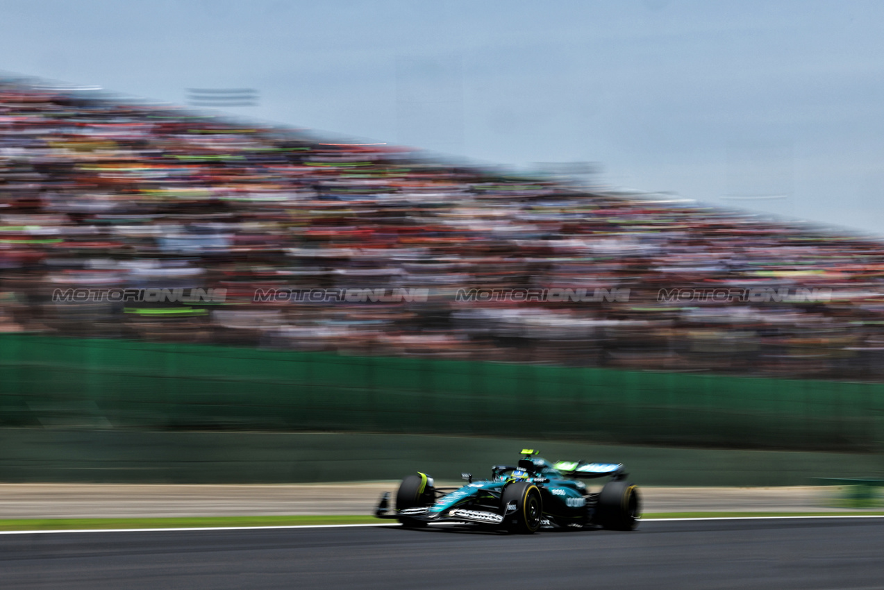 GP BRASILE, Fernando Alonso (ESP) Aston Martin F1 Team AMR24.

01.11.2024. Formula 1 World Championship, Rd 21, Brazilian Grand Prix, Sao Paulo, Brazil, Sprint Qualifiche Day.

 - www.xpbimages.com, EMail: requests@xpbimages.com © Copyright: Coates / XPB Images