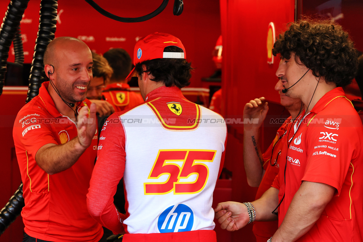 GP BRASILE, Carlos Sainz Jr (ESP) Ferrari.

01.11.2024. Formula 1 World Championship, Rd 21, Brazilian Grand Prix, Sao Paulo, Brazil, Sprint Qualifiche Day.

 - www.xpbimages.com, EMail: requests@xpbimages.com © Copyright: Coates / XPB Images