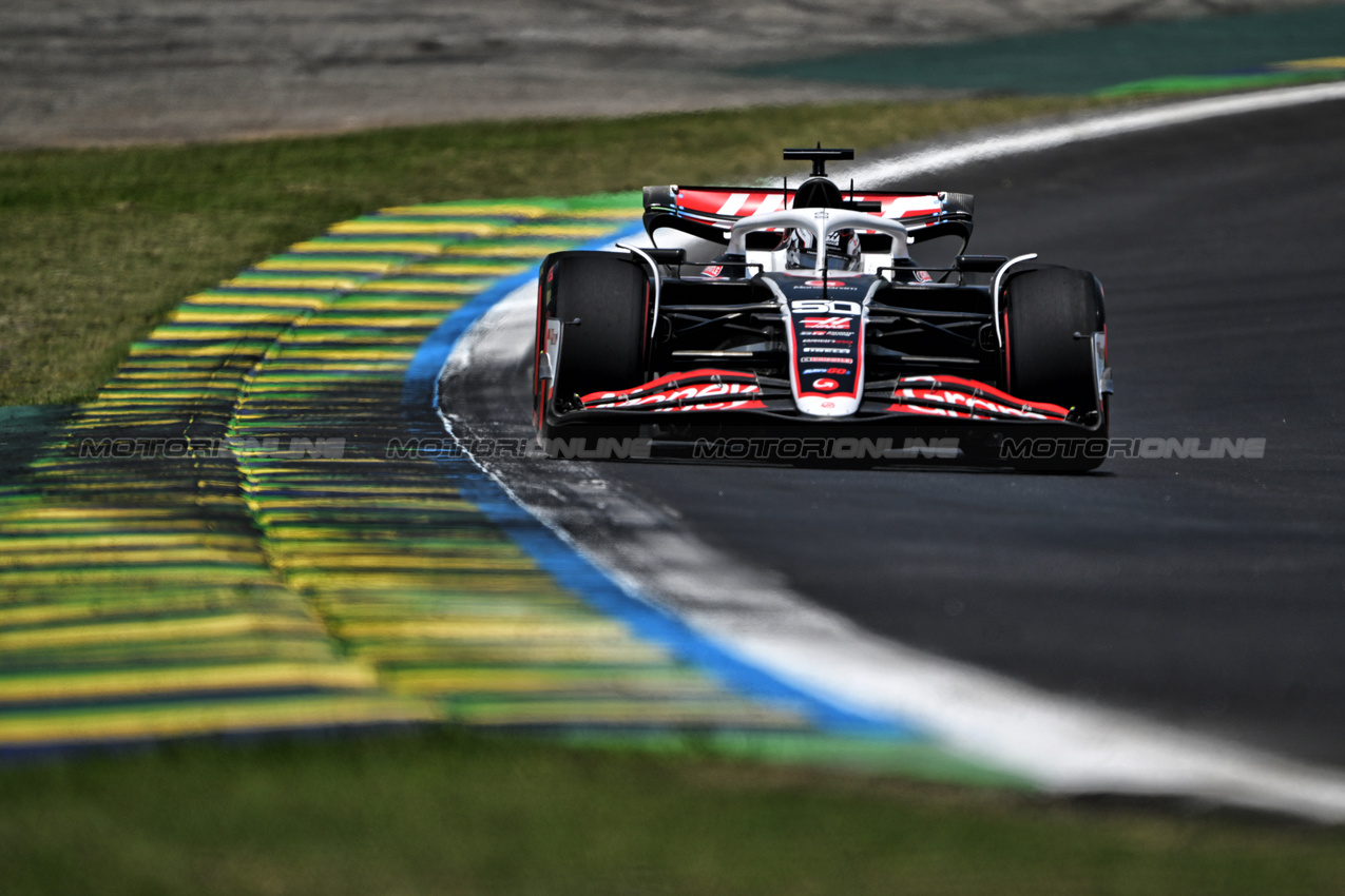 GP BRASILE, Oliver Bearman (GBR) Haas VF-24 Reserve Driver.

01.11.2024. Formula 1 World Championship, Rd 21, Brazilian Grand Prix, Sao Paulo, Brazil, Sprint Qualifiche Day.

- www.xpbimages.com, EMail: requests@xpbimages.com © Copyright: Price / XPB Images