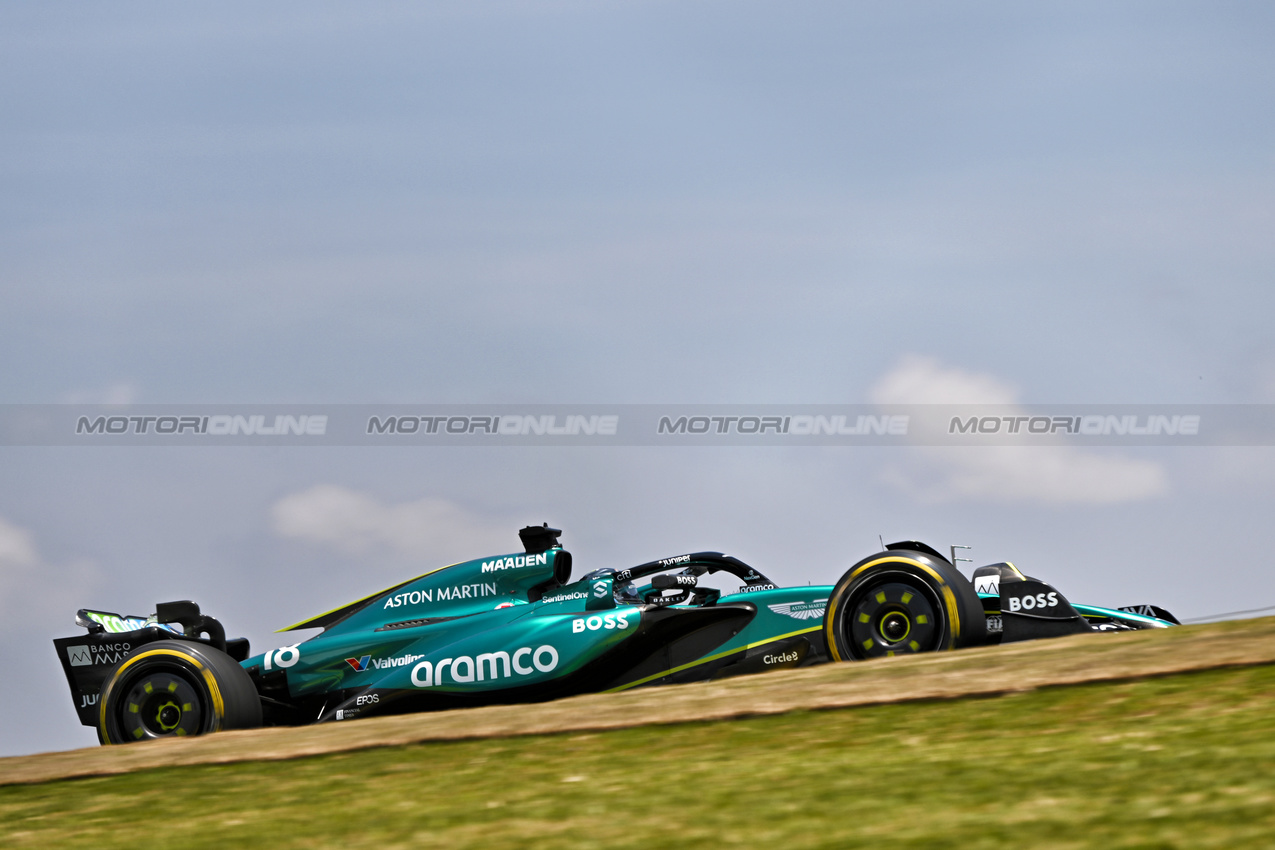 GP BRASILE, Lance Stroll (CDN) Aston Martin F1 Team AMR24.

01.11.2024. Formula 1 World Championship, Rd 21, Brazilian Grand Prix, Sao Paulo, Brazil, Sprint Qualifiche Day.

- www.xpbimages.com, EMail: requests@xpbimages.com © Copyright: Price / XPB Images