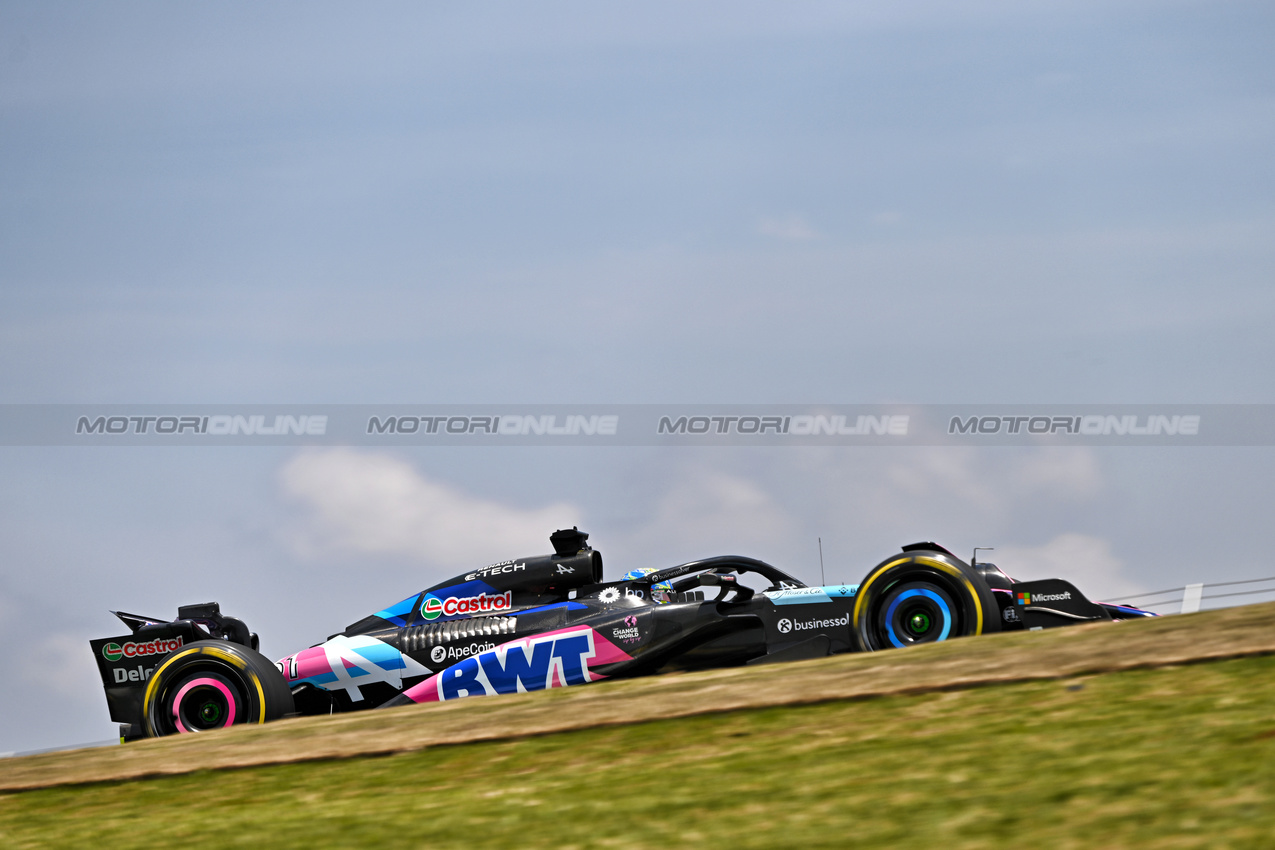 GP BRASILE, Esteban Ocon (FRA) Alpine F1 Team A524.

01.11.2024. Formula 1 World Championship, Rd 21, Brazilian Grand Prix, Sao Paulo, Brazil, Sprint Qualifiche Day.

- www.xpbimages.com, EMail: requests@xpbimages.com © Copyright: Price / XPB Images