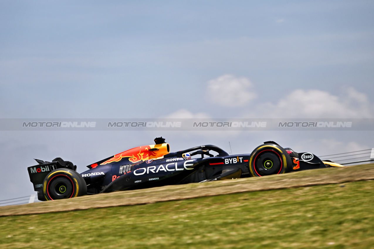 GP BRASILE, Max Verstappen (NLD) Red Bull Racing RB20.

01.11.2024. Formula 1 World Championship, Rd 21, Brazilian Grand Prix, Sao Paulo, Brazil, Sprint Qualifiche Day.

- www.xpbimages.com, EMail: requests@xpbimages.com © Copyright: Price / XPB Images