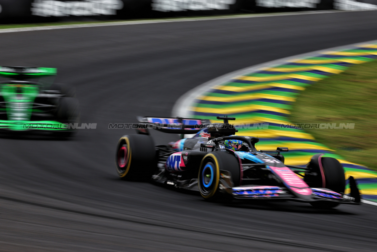 GP BRASILE, Esteban Ocon (FRA) Alpine F1 Team A524.

01.11.2024. Formula 1 World Championship, Rd 21, Brazilian Grand Prix, Sao Paulo, Brazil, Sprint Qualifiche Day.

 - www.xpbimages.com, EMail: requests@xpbimages.com © Copyright: Coates / XPB Images