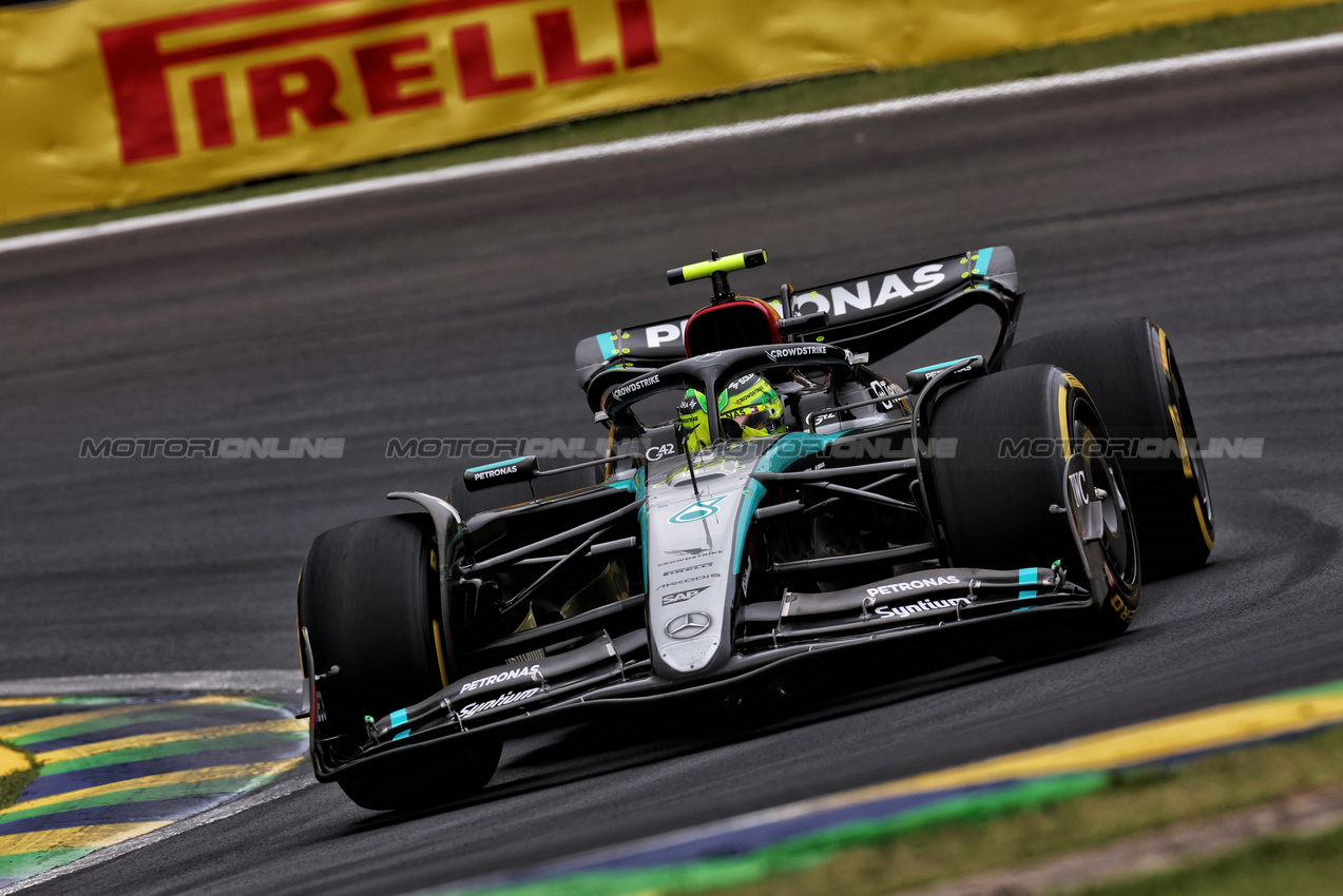 GP BRASILE, Lewis Hamilton (GBR) Mercedes AMG F1 W15.

01.11.2024. Formula 1 World Championship, Rd 21, Brazilian Grand Prix, Sao Paulo, Brazil, Sprint Qualifiche Day.

 - www.xpbimages.com, EMail: requests@xpbimages.com © Copyright: Staley / XPB Images