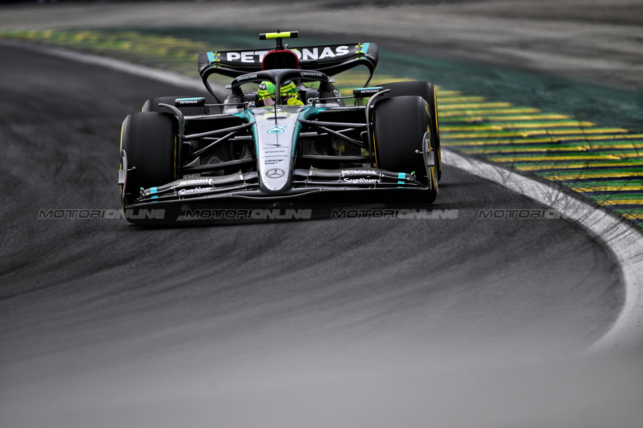 GP BRASILE, Lewis Hamilton (GBR) Mercedes AMG F1 W15.

01.11.2024. Formula 1 World Championship, Rd 21, Brazilian Grand Prix, Sao Paulo, Brazil, Sprint Qualifiche Day.

- www.xpbimages.com, EMail: requests@xpbimages.com © Copyright: Price / XPB Images