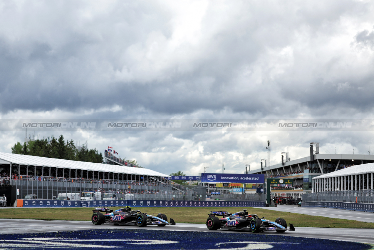 GP CANADA, Esteban Ocon (FRA) Alpine F1 Team A524 davanti a team mate Pierre Gasly (FRA) Alpine F1 Team A524.

09.06.2024. Formula 1 World Championship, Rd 9, Canadian Grand Prix, Montreal, Canada, Gara Day.

- www.xpbimages.com, EMail: requests@xpbimages.com © Copyright: Bearne / XPB Images