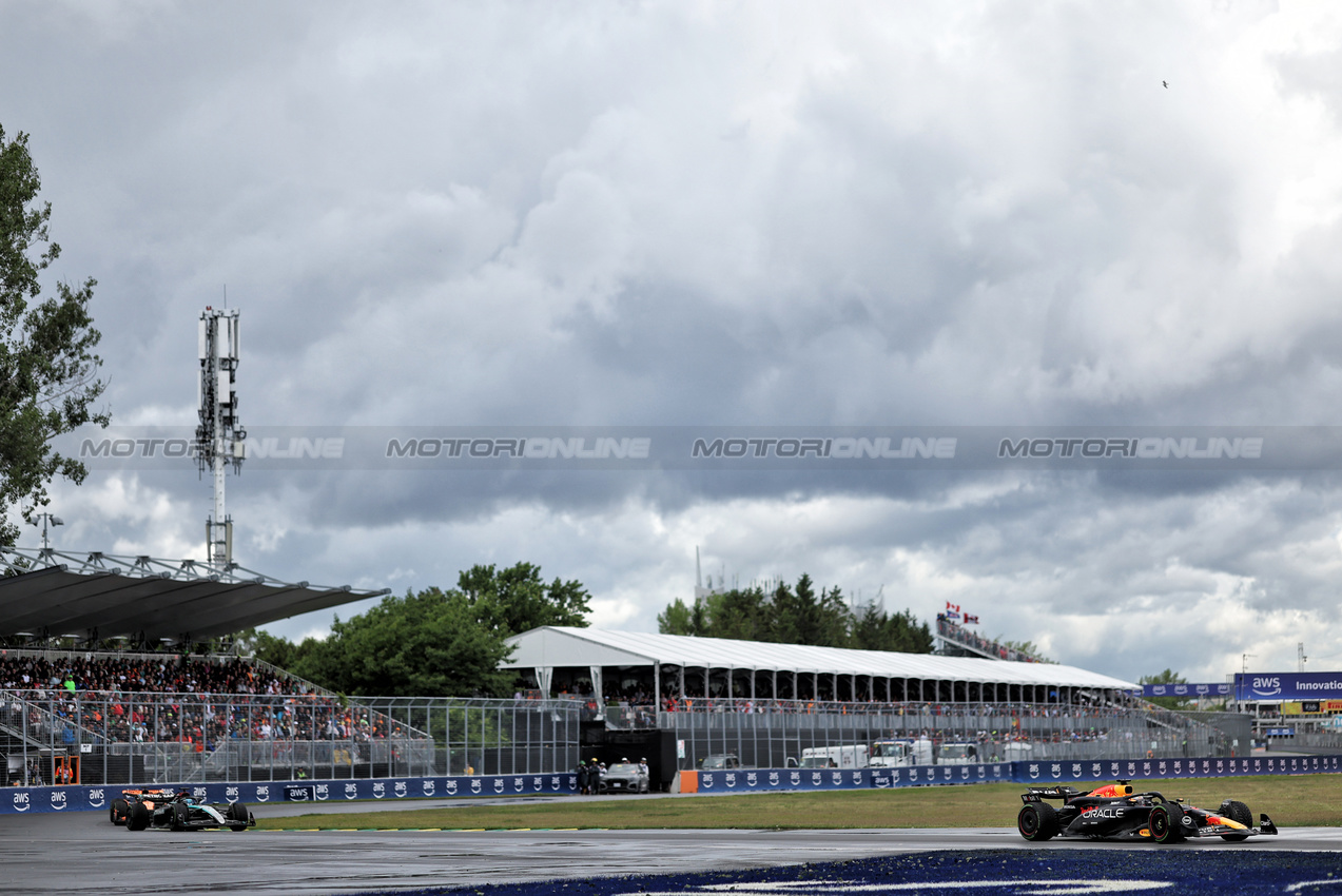 GP CANADA, Max Verstappen (NLD) Red Bull Racing RB20.

09.06.2024. Formula 1 World Championship, Rd 9, Canadian Grand Prix, Montreal, Canada, Gara Day.

- www.xpbimages.com, EMail: requests@xpbimages.com © Copyright: Bearne / XPB Images