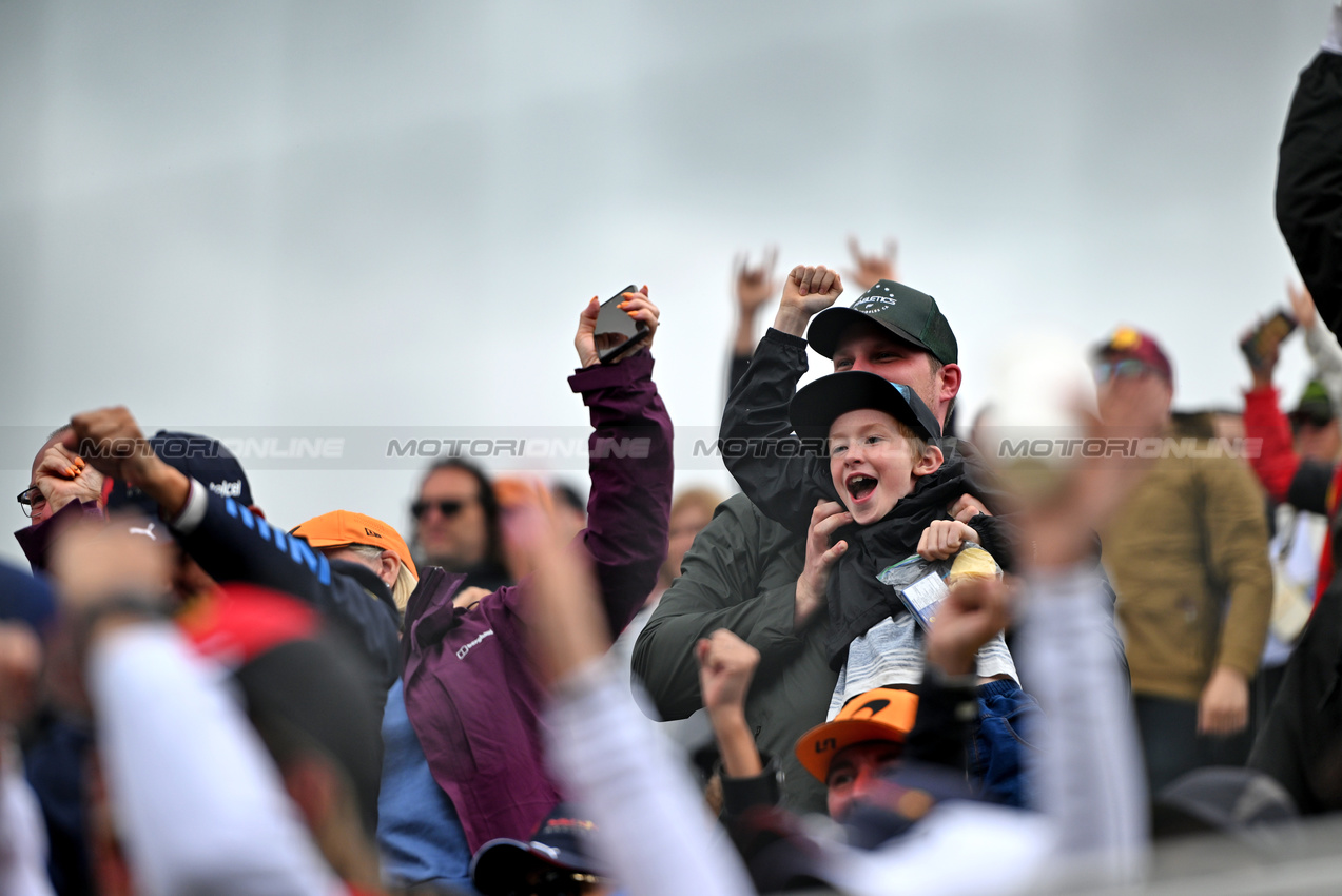 GP CANADA, Circuit Atmosfera - fans in the grandstand.

09.06.2024. Formula 1 World Championship, Rd 9, Canadian Grand Prix, Montreal, Canada, Gara Day.

- www.xpbimages.com, EMail: requests@xpbimages.com © Copyright: Price / XPB Images