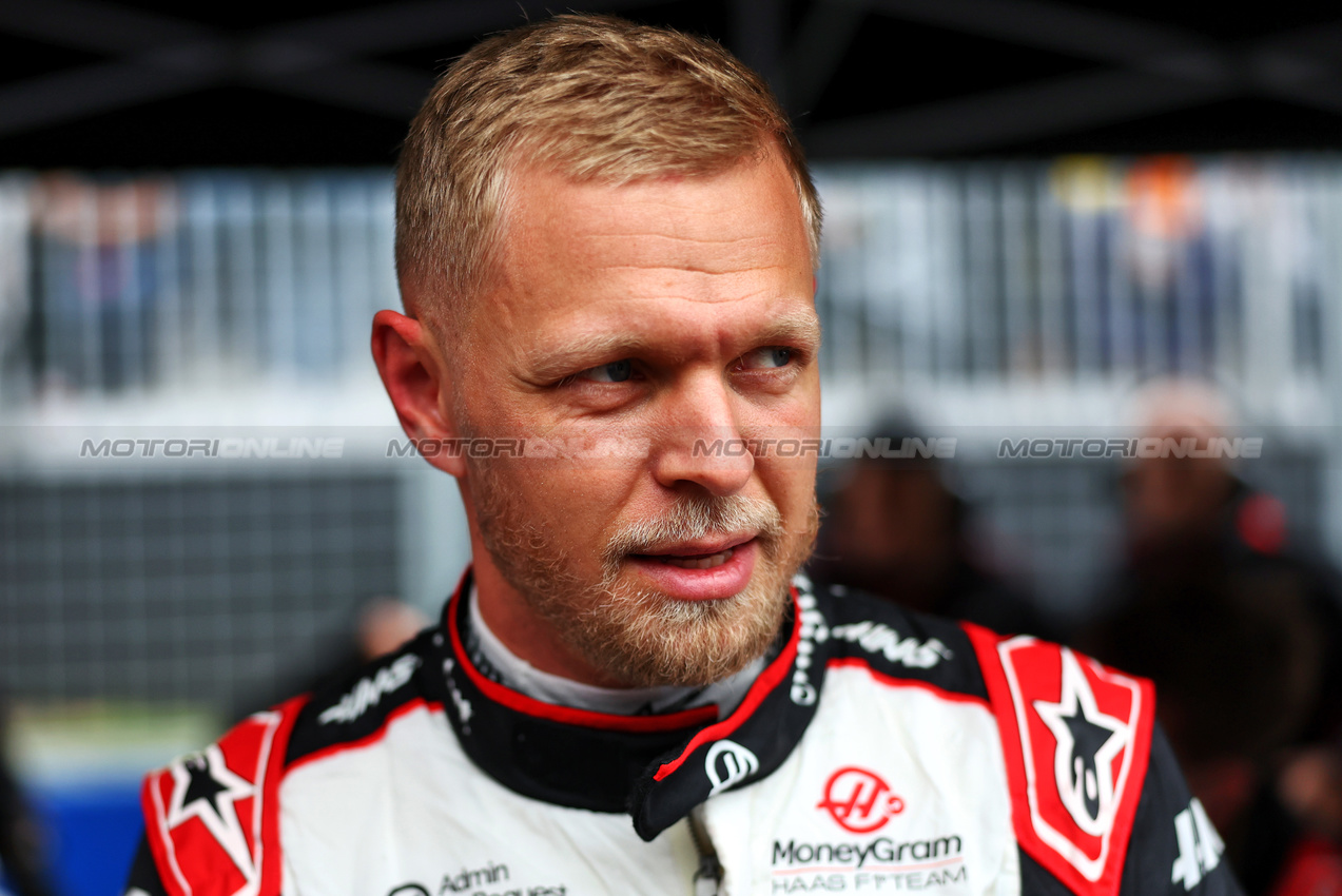 GP CANADA, Kevin Magnussen (DEN) Haas F1 Team on the grid.

09.06.2024. Formula 1 World Championship, Rd 9, Canadian Grand Prix, Montreal, Canada, Gara Day.

- www.xpbimages.com, EMail: requests@xpbimages.com © Copyright: Charniaux / XPB Images