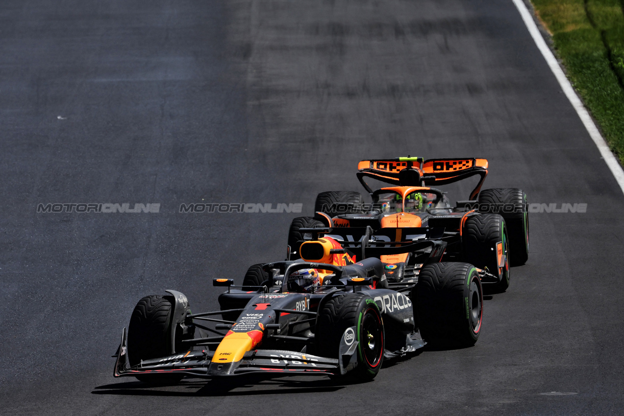 GP CANADA, Max Verstappen (NLD) Red Bull Racing RB20.

09.06.2024. Formula 1 World Championship, Rd 9, Canadian Grand Prix, Montreal, Canada, Gara Day.

 - www.xpbimages.com, EMail: requests@xpbimages.com © Copyright: Coates / XPB Images