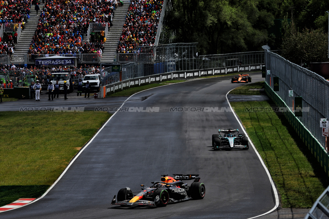 GP CANADA, Max Verstappen (NLD) Red Bull Racing RB20.

09.06.2024. Formula 1 World Championship, Rd 9, Canadian Grand Prix, Montreal, Canada, Gara Day.

 - www.xpbimages.com, EMail: requests@xpbimages.com © Copyright: Coates / XPB Images