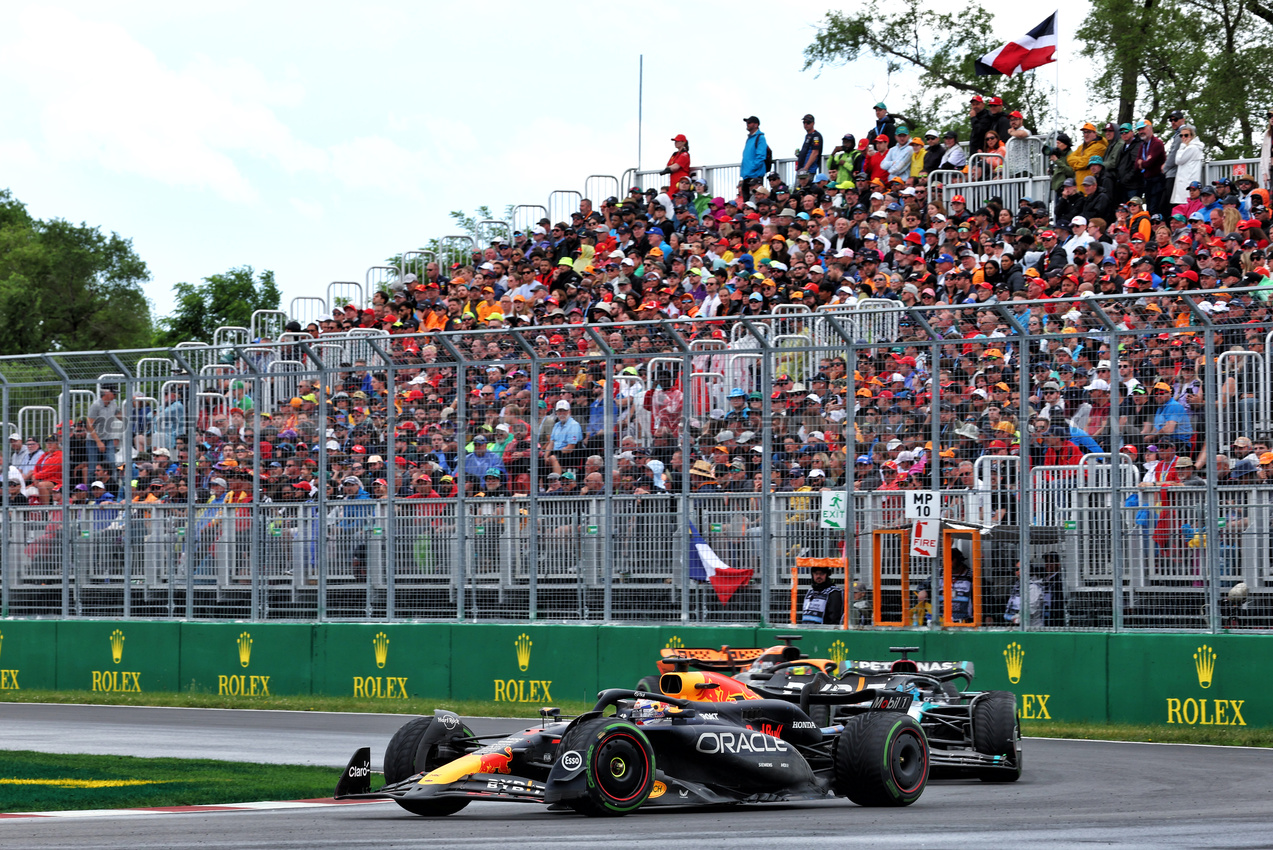 GP CANADA, Max Verstappen (NLD) Red Bull Racing RB20.

09.06.2024. Formula 1 World Championship, Rd 9, Canadian Grand Prix, Montreal, Canada, Gara Day.

 - www.xpbimages.com, EMail: requests@xpbimages.com © Copyright: Coates / XPB Images