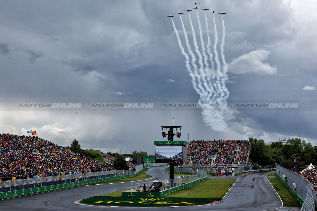 GP CANADA, Circuit Atmosfera - air display.

09.06.2024. Formula 1 World Championship, Rd 9, Canadian Grand Prix, Montreal, Canada, Gara Day.

 - www.xpbimages.com, EMail: requests@xpbimages.com © Copyright: Coates / XPB Images