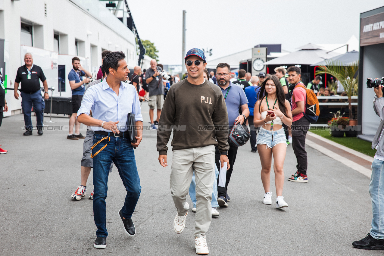 GP CANADA, Sergio Perez (MEX) Red Bull Racing.

06.06.2024. Formula 1 World Championship, Rd 9, Canadian Grand Prix, Montreal, Canada, Preparation Day.

- www.xpbimages.com, EMail: requests@xpbimages.com © Copyright: Bearne / XPB Images