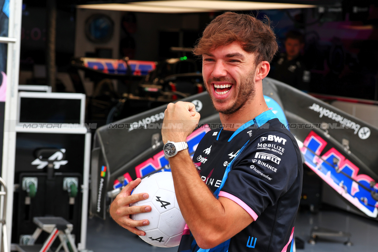 GP CANADA, Pierre Gasly (FRA) Alpine F1 Team plays football.

06.06.2024. Formula 1 World Championship, Rd 9, Canadian Grand Prix, Montreal, Canada, Preparation Day.

 - www.xpbimages.com, EMail: requests@xpbimages.com © Copyright: Coates / XPB Images