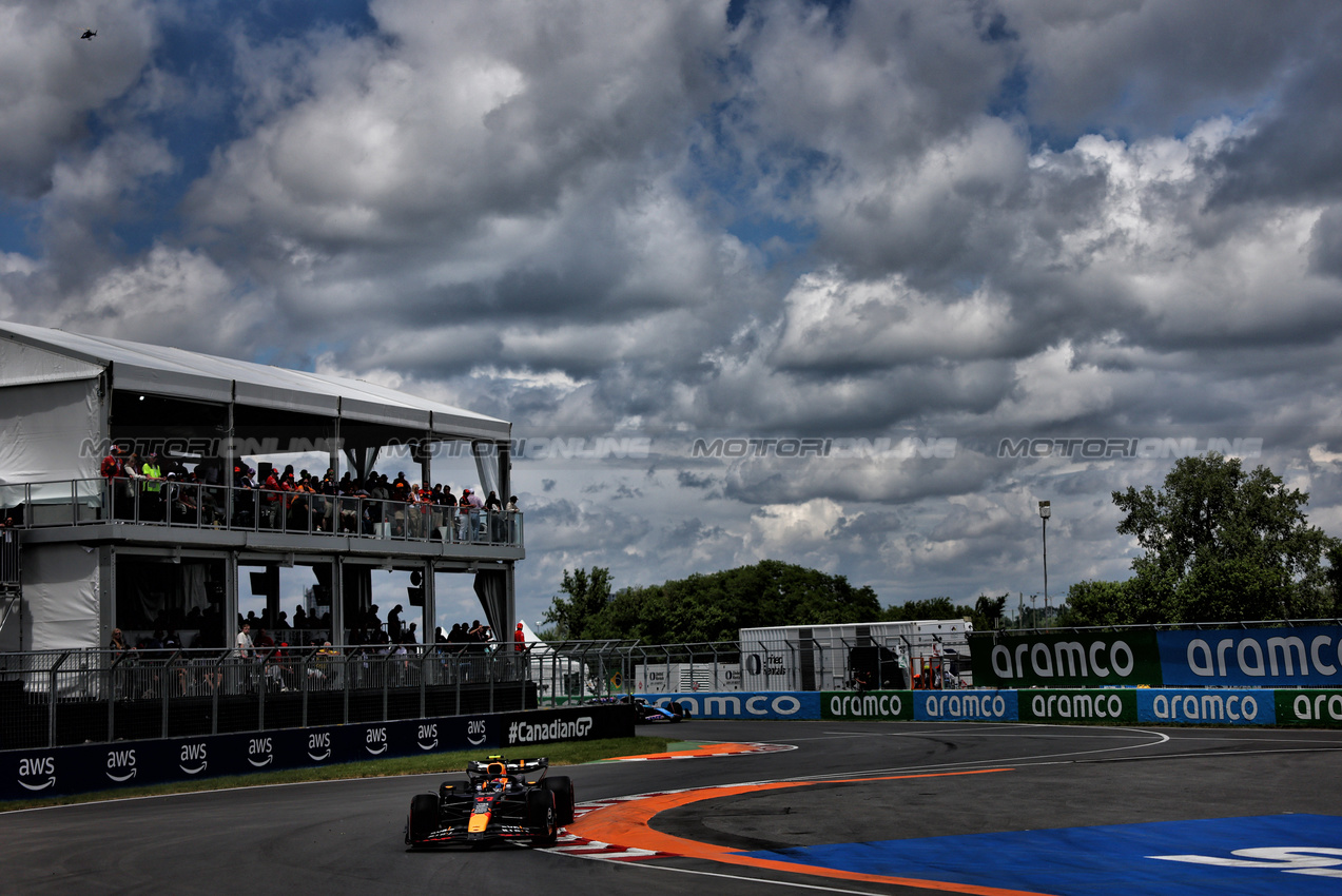 GP CANADA, Sergio Perez (MEX) Red Bull Racing RB20.

08.06.2024. Formula 1 World Championship, Rd 9, Canadian Grand Prix, Montreal, Canada, Qualifiche Day.

 - www.xpbimages.com, EMail: requests@xpbimages.com © Copyright: Coates / XPB Images