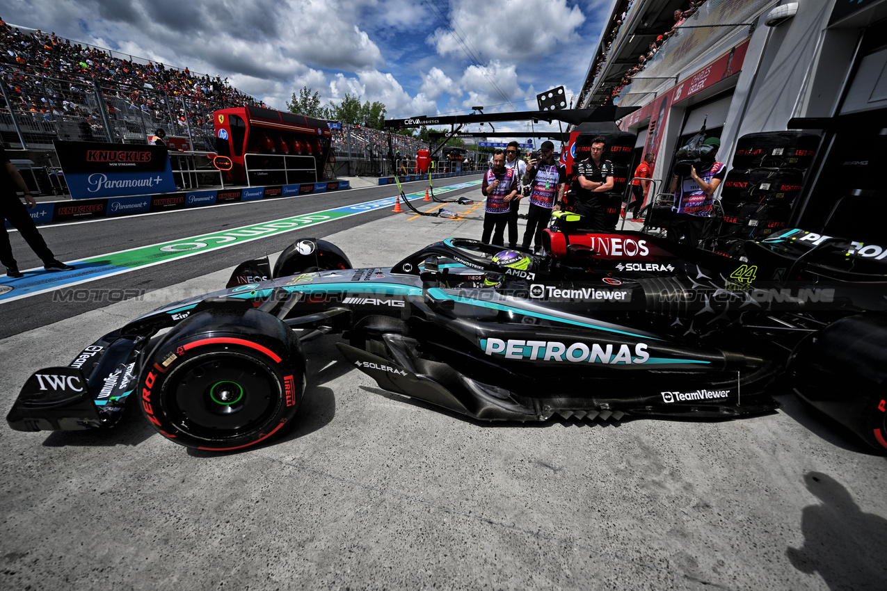 GP CANADA, Lewis Hamilton (GBR) Mercedes AMG F1 W15 leaves the pits.

08.06.2024. Formula 1 World Championship, Rd 9, Canadian Grand Prix, Montreal, Canada, Qualifiche Day.

- www.xpbimages.com, EMail: requests@xpbimages.com © Copyright: Price / XPB Images