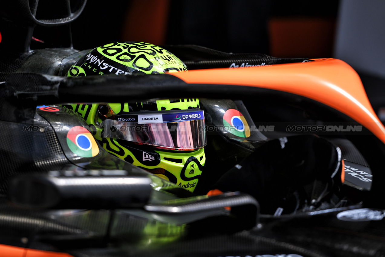 GP CANADA, Lando Norris (GBR) McLaren MCL38 in the pits.

08.06.2024. Formula 1 World Championship, Rd 9, Canadian Grand Prix, Montreal, Canada, Qualifiche Day.

- www.xpbimages.com, EMail: requests@xpbimages.com © Copyright: Price / XPB Images