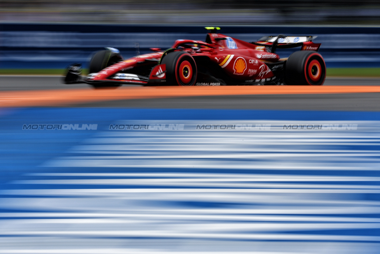 GP CANADA, Carlos Sainz Jr (ESP) Ferrari SF-24.

08.06.2024. Formula 1 World Championship, Rd 9, Canadian Grand Prix, Montreal, Canada, Qualifiche Day.

- www.xpbimages.com, EMail: requests@xpbimages.com © Copyright: Charniaux / XPB Images