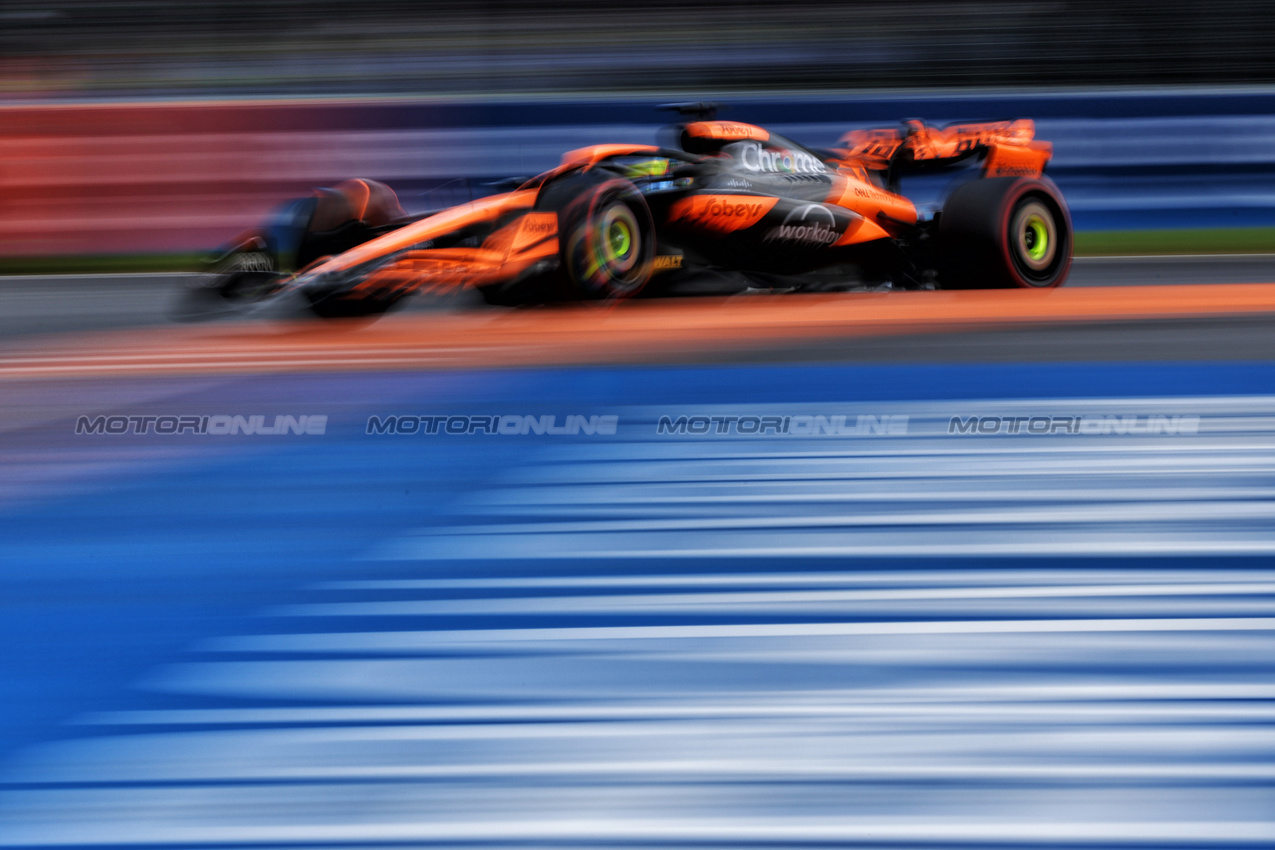 GP CANADA, Oscar Piastri (AUS) McLaren MCL38.

08.06.2024. Formula 1 World Championship, Rd 9, Canadian Grand Prix, Montreal, Canada, Qualifiche Day.

- www.xpbimages.com, EMail: requests@xpbimages.com © Copyright: Charniaux / XPB Images