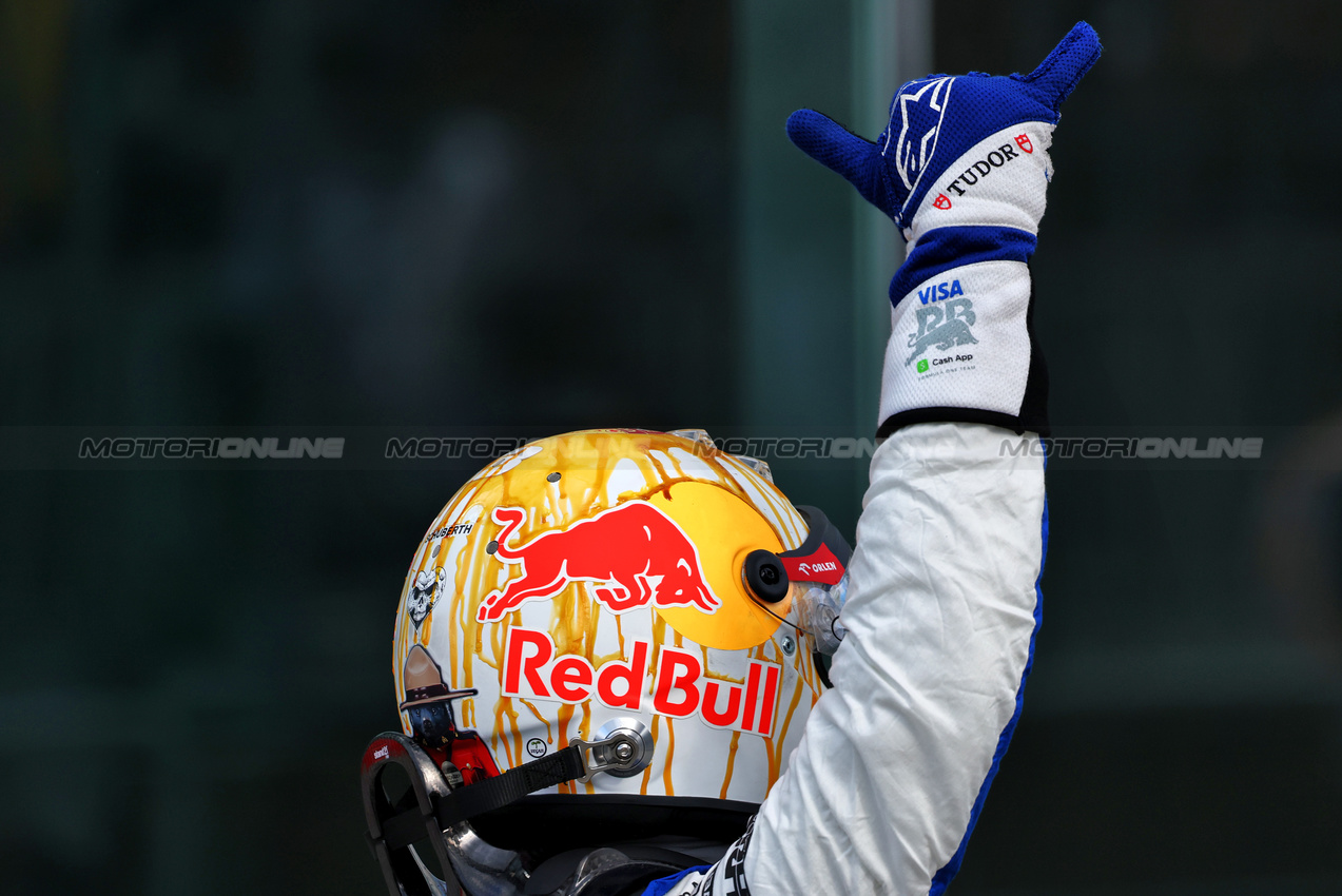 GP CANADA, Daniel Ricciardo (AUS) RB celebrates in qualifying parc ferme.

08.06.2024. Formula 1 World Championship, Rd 9, Canadian Grand Prix, Montreal, Canada, Qualifiche Day.

- www.xpbimages.com, EMail: requests@xpbimages.com © Copyright: Charniaux / XPB Images