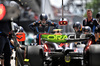 GP CANADA, Sergio Perez (MEX) Red Bull Racing RB20 practices a pit stop.

08.06.2024. Formula 1 World Championship, Rd 9, Canadian Grand Prix, Montreal, Canada, Qualifiche Day.

- www.xpbimages.com, EMail: requests@xpbimages.com © Copyright: Price / XPB Images