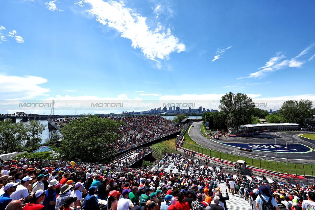 GP CANADA, Max Verstappen (NLD) Red Bull Racing RB20.

07.06.2024. Formula 1 World Championship, Rd 9, Canadian Grand Prix, Montreal, Canada, Practice Day.

- www.xpbimages.com, EMail: requests@xpbimages.com © Copyright: Charniaux / XPB Images