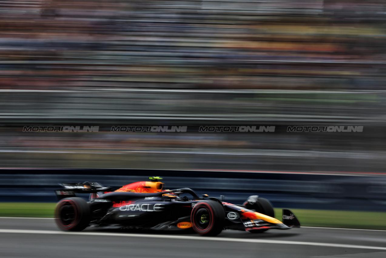 GP CANADA, Sergio Perez (MEX) Red Bull Racing RB20.

07.06.2024. Formula 1 World Championship, Rd 9, Canadian Grand Prix, Montreal, Canada, Practice Day.

- www.xpbimages.com, EMail: requests@xpbimages.com © Copyright: Bearne / XPB Images