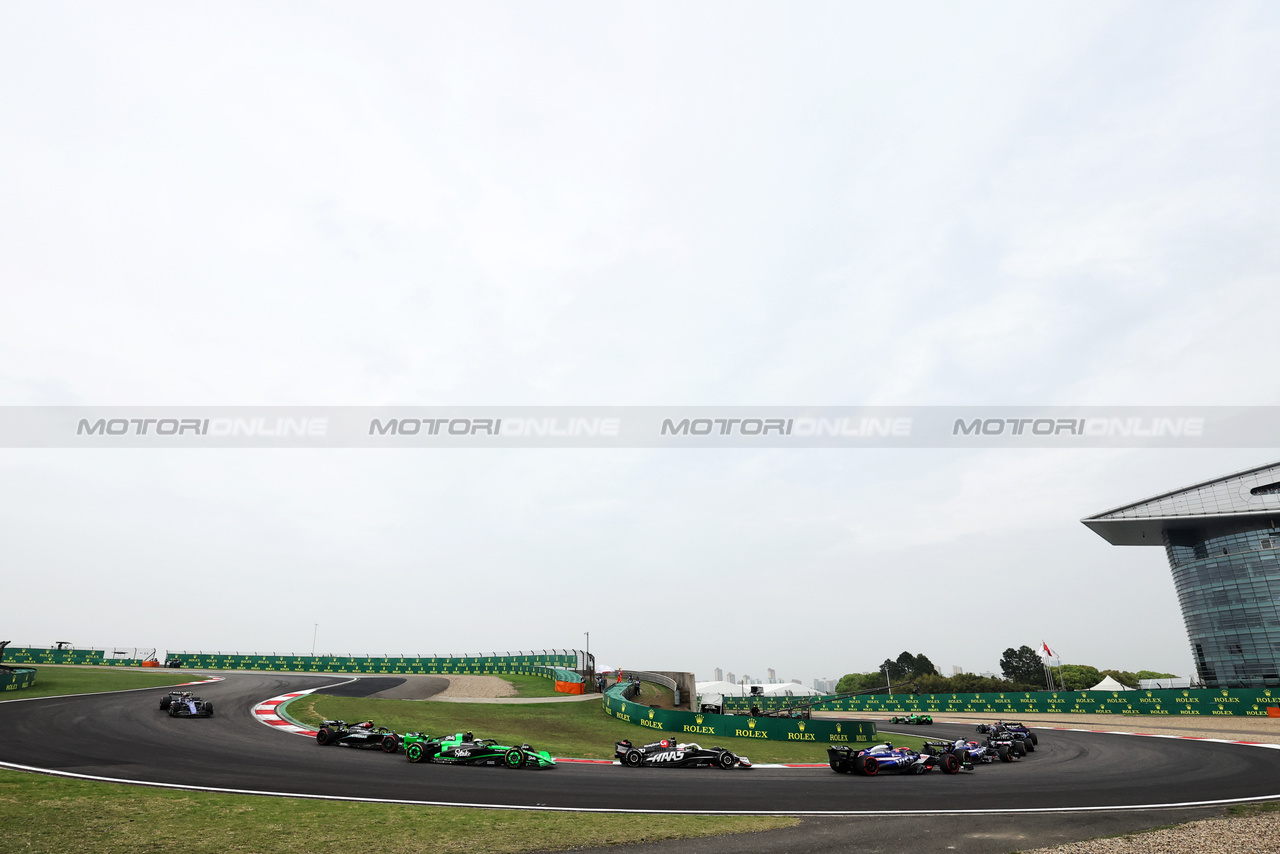 GP CINA, Zhou Guanyu (CHN) Sauber C44.

21.04.2024. Formula 1 World Championship, Rd 5, Chinese Grand Prix, Shanghai, China, Gara Day.

- www.xpbimages.com, EMail: requests@xpbimages.com © Copyright: Bearne / XPB Images