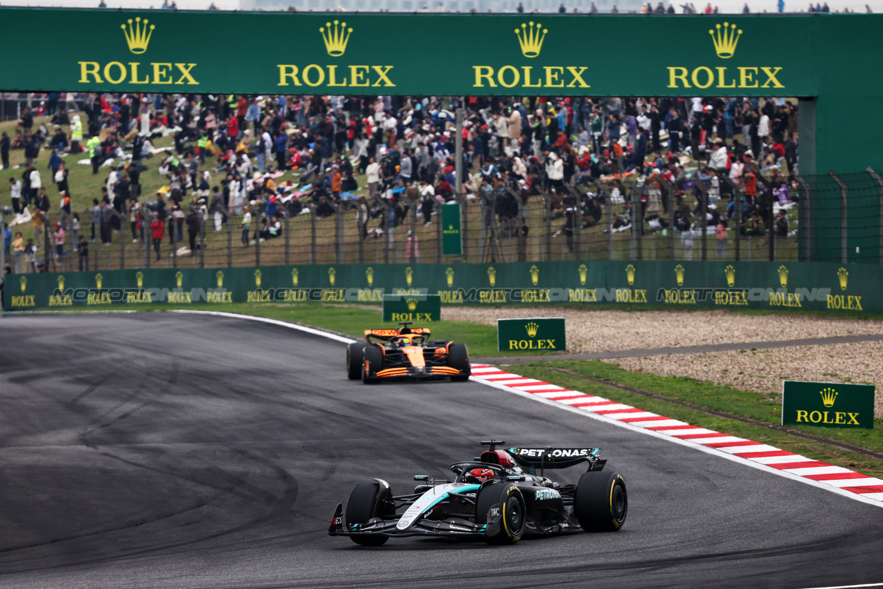 GP CINA, George Russell (GBR) Mercedes AMG F1 W15.

21.04.2024. Formula 1 World Championship, Rd 5, Chinese Grand Prix, Shanghai, China, Gara Day.

- www.xpbimages.com, EMail: requests@xpbimages.com © Copyright: Batchelor / XPB Images